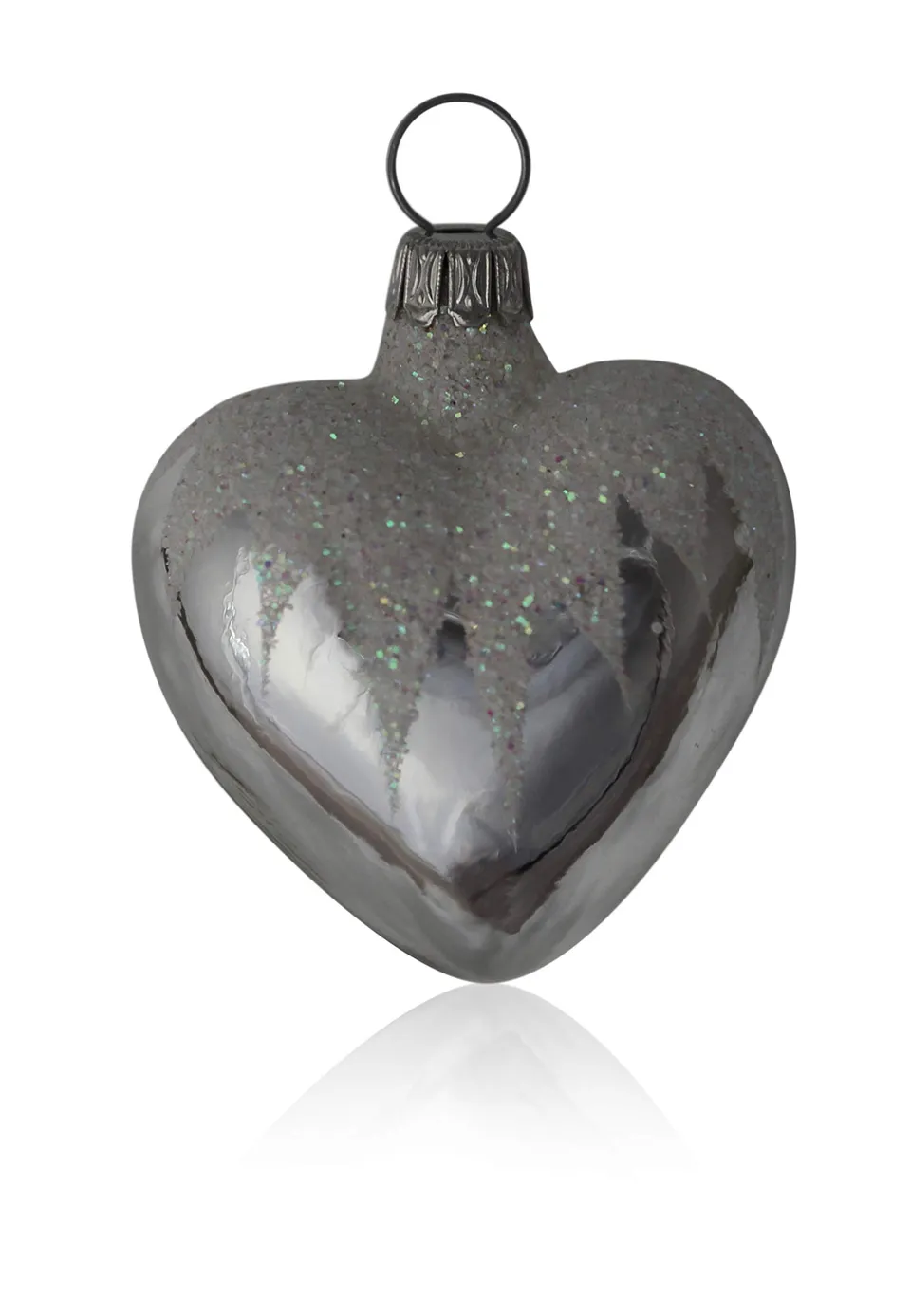 lauschaer-glas-christbaumschmuck-herzen-klein-silber-mit-schneedachdekor-4-st-ck image 1