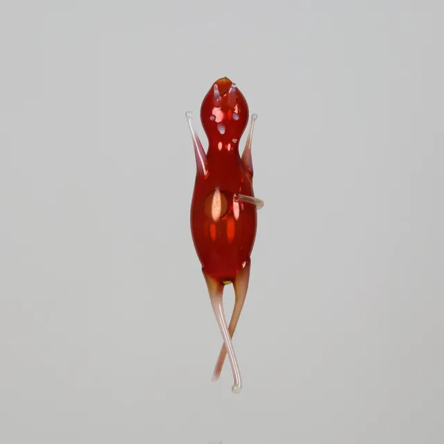 lauschaer-glas-flaschenteufel-wasserteufel-rot-mundgeblasen image 1