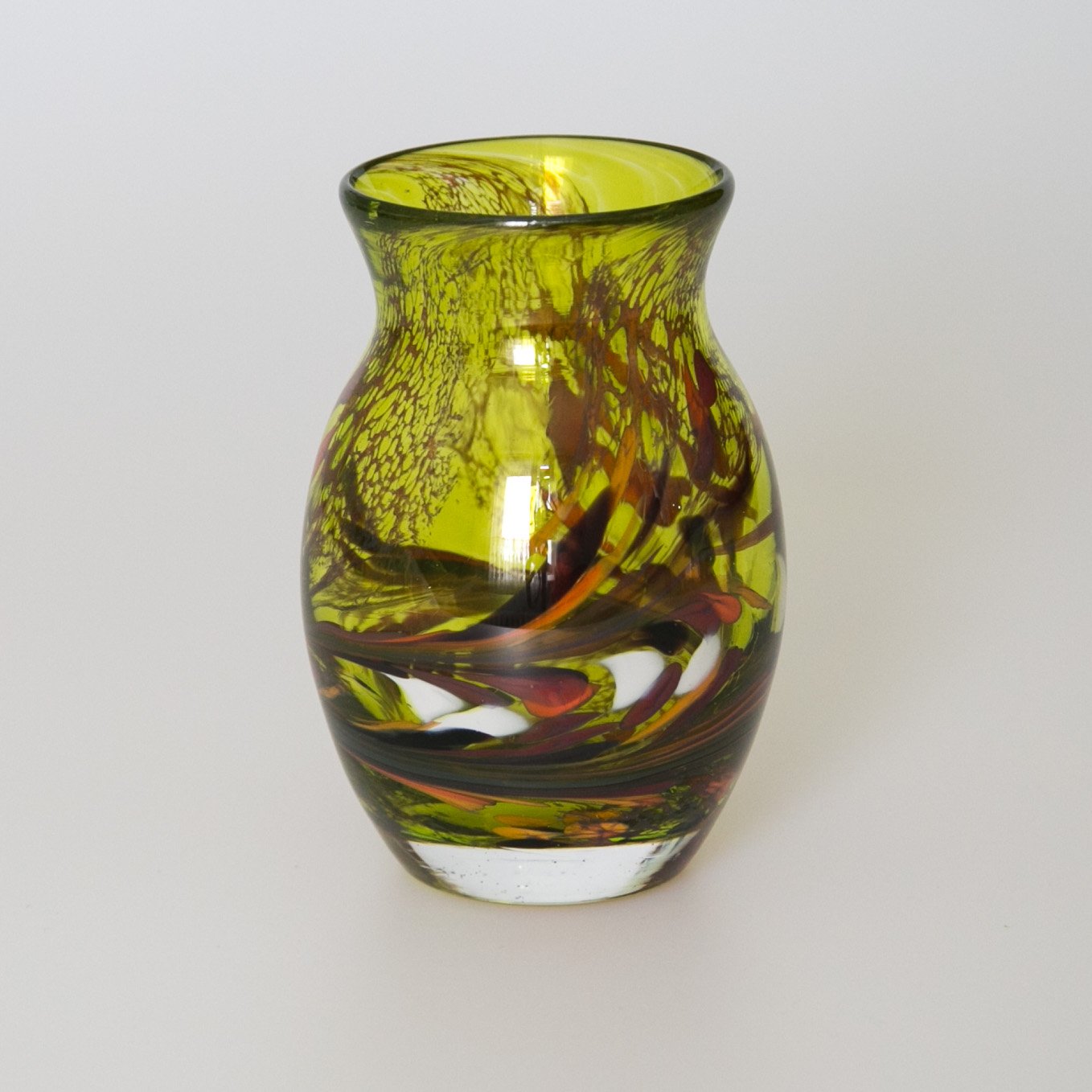 lauschaer-glas-vase-granulat-zitronengelb-h-13cm-mundgeblasen image 2
