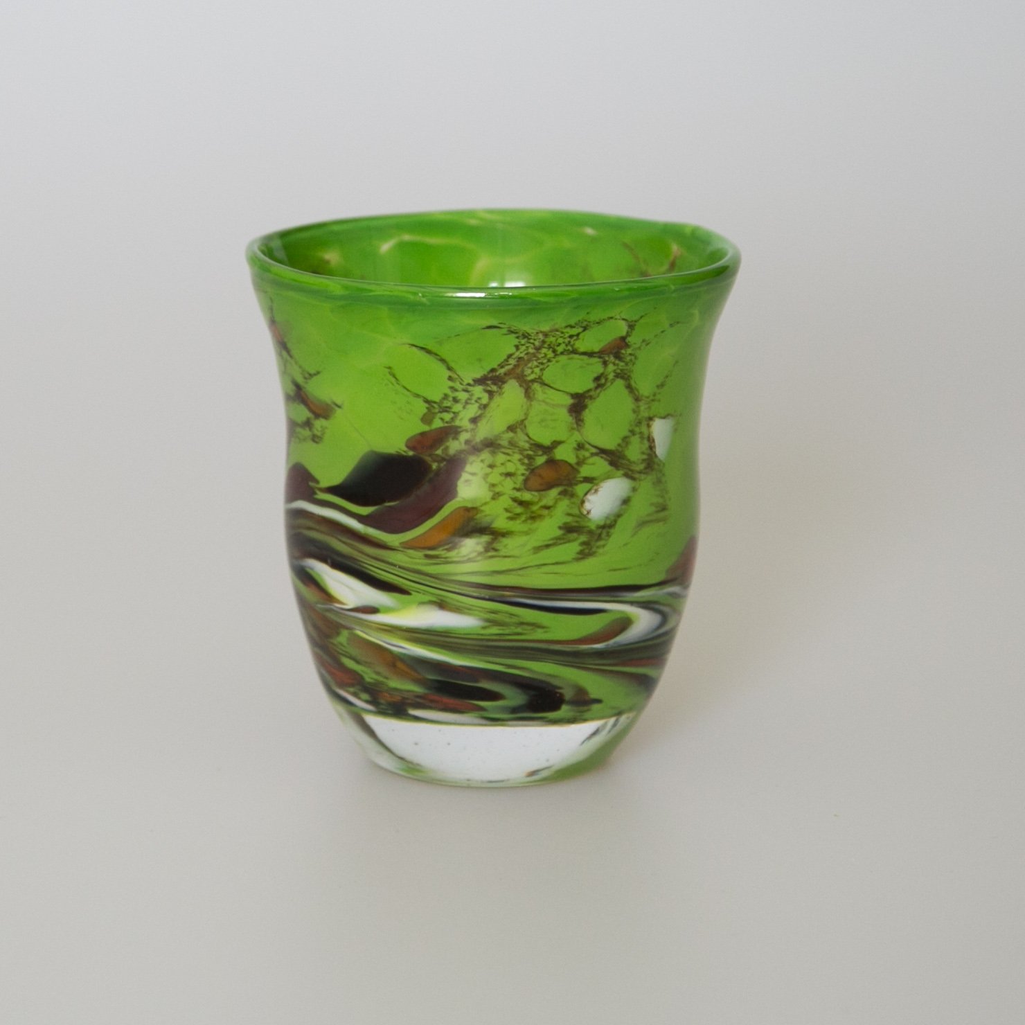 lauschaer-glas-windlicht-aus-glas-mit-granulat-gr-n-h-13cm image 2