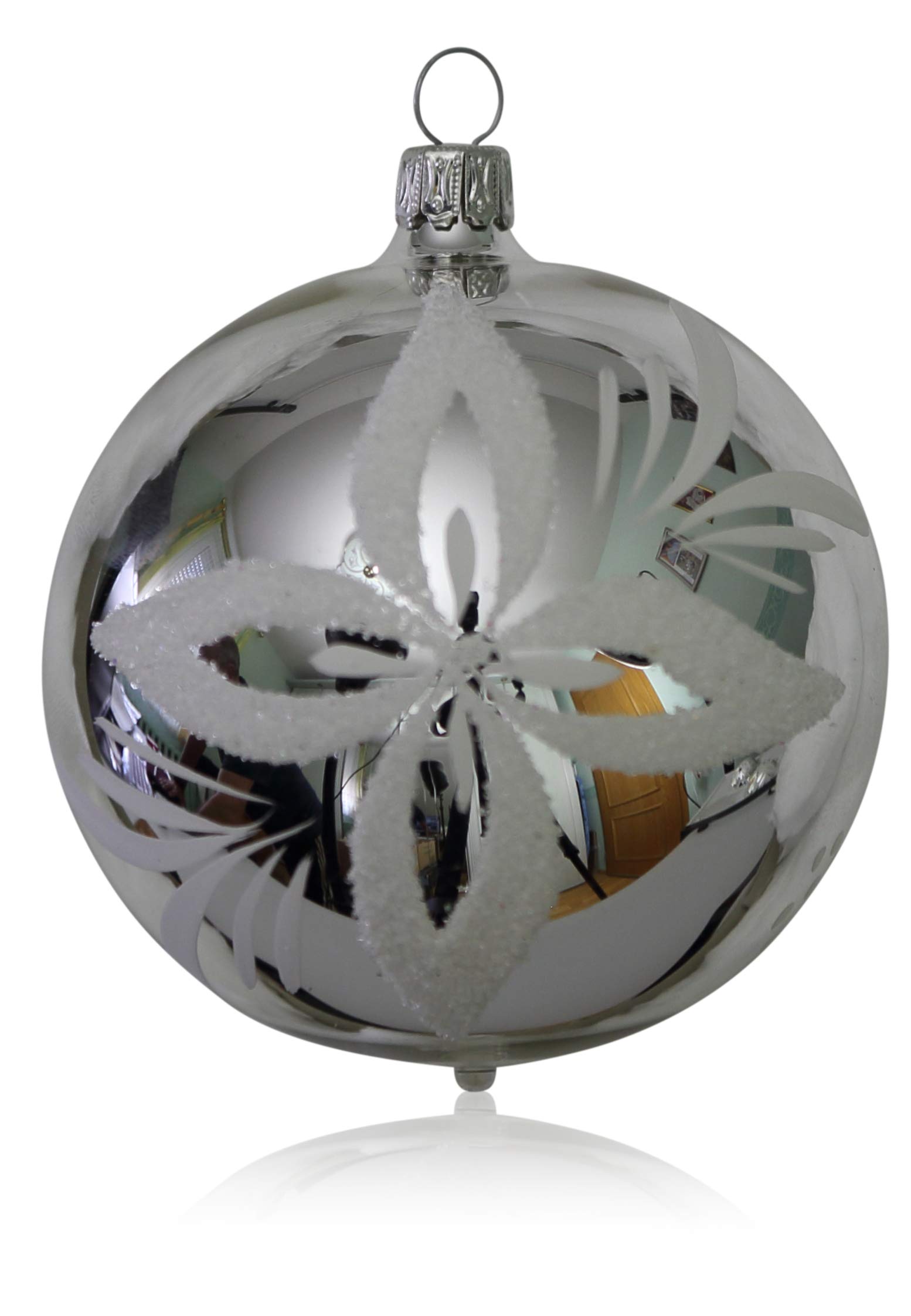 lauschaer-glas-christbaumschmuck-sortiment-mit-formglocken-silber-mit-wei-en-blu image 2