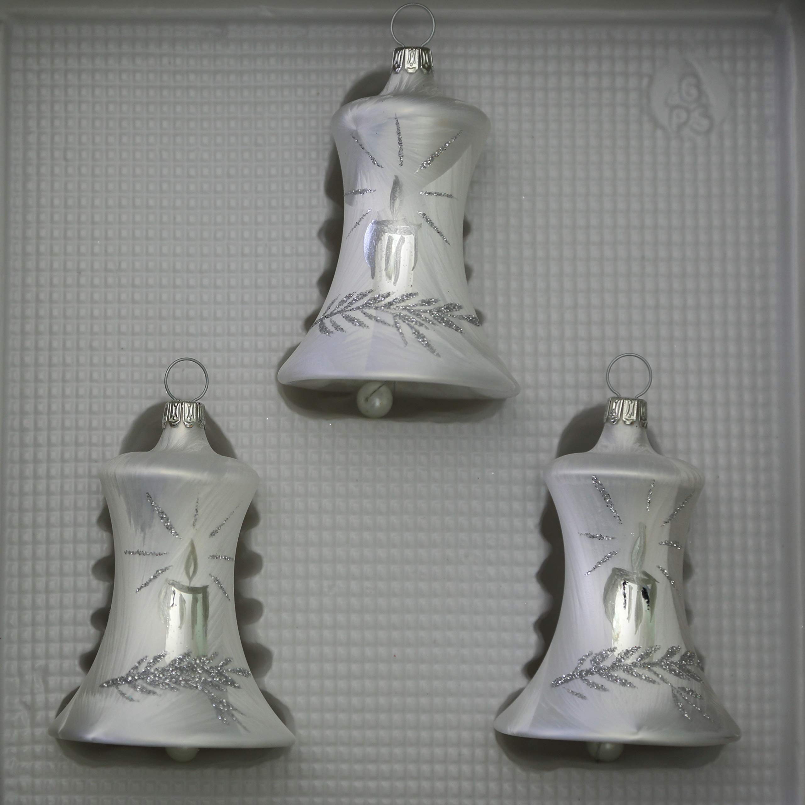 lauschaer-glas-christbaumschmuck-glocken-klein-eislack-wei-mit-kerze-3-st-ck-d-5 image 2