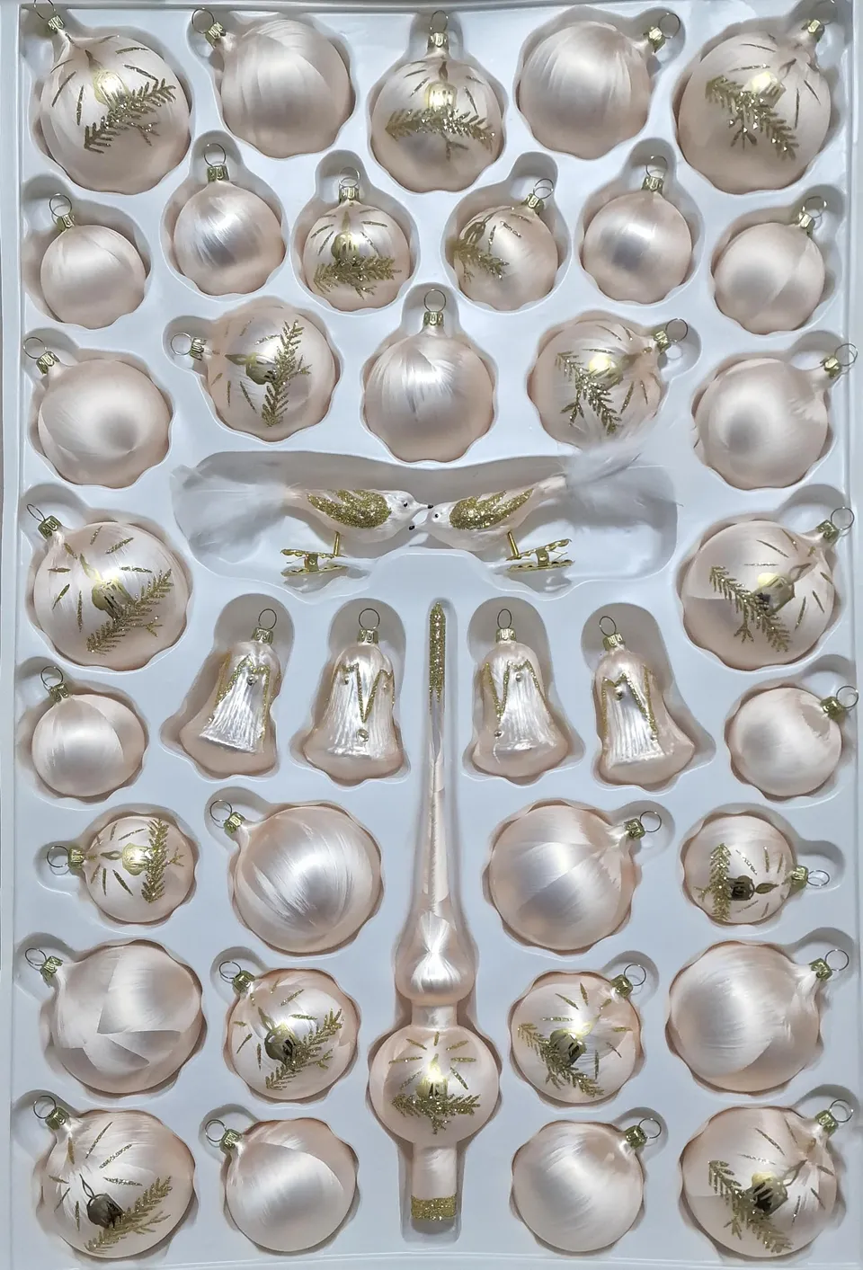lauschaer-glas-christbaumschmuck-sortiment-39-teilig-formglocken-eislack-champag image 1