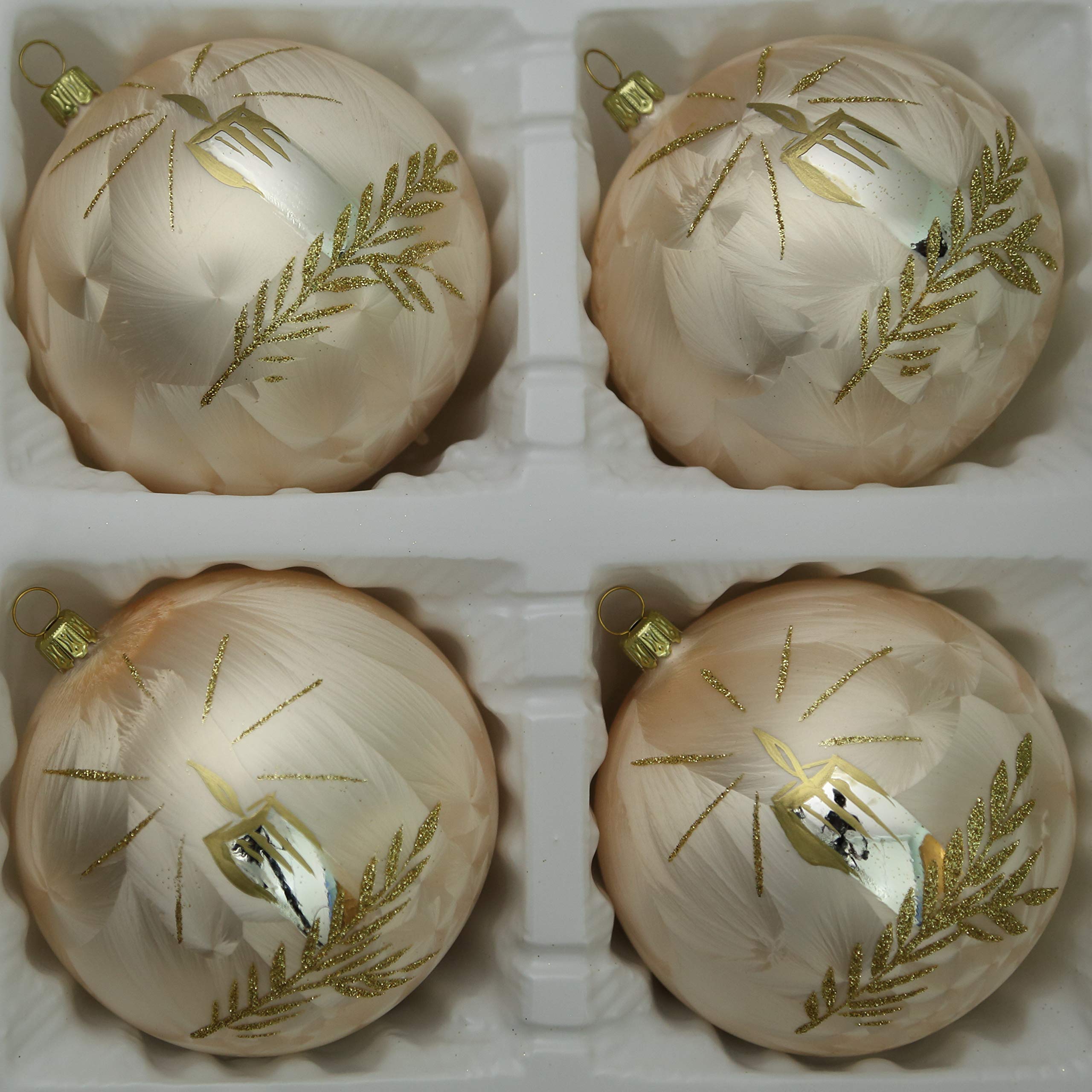 lauschaer-glas-christbaumkugeln-eislack-champagner-mit-kerze-4-st-ck-10-cm image 2