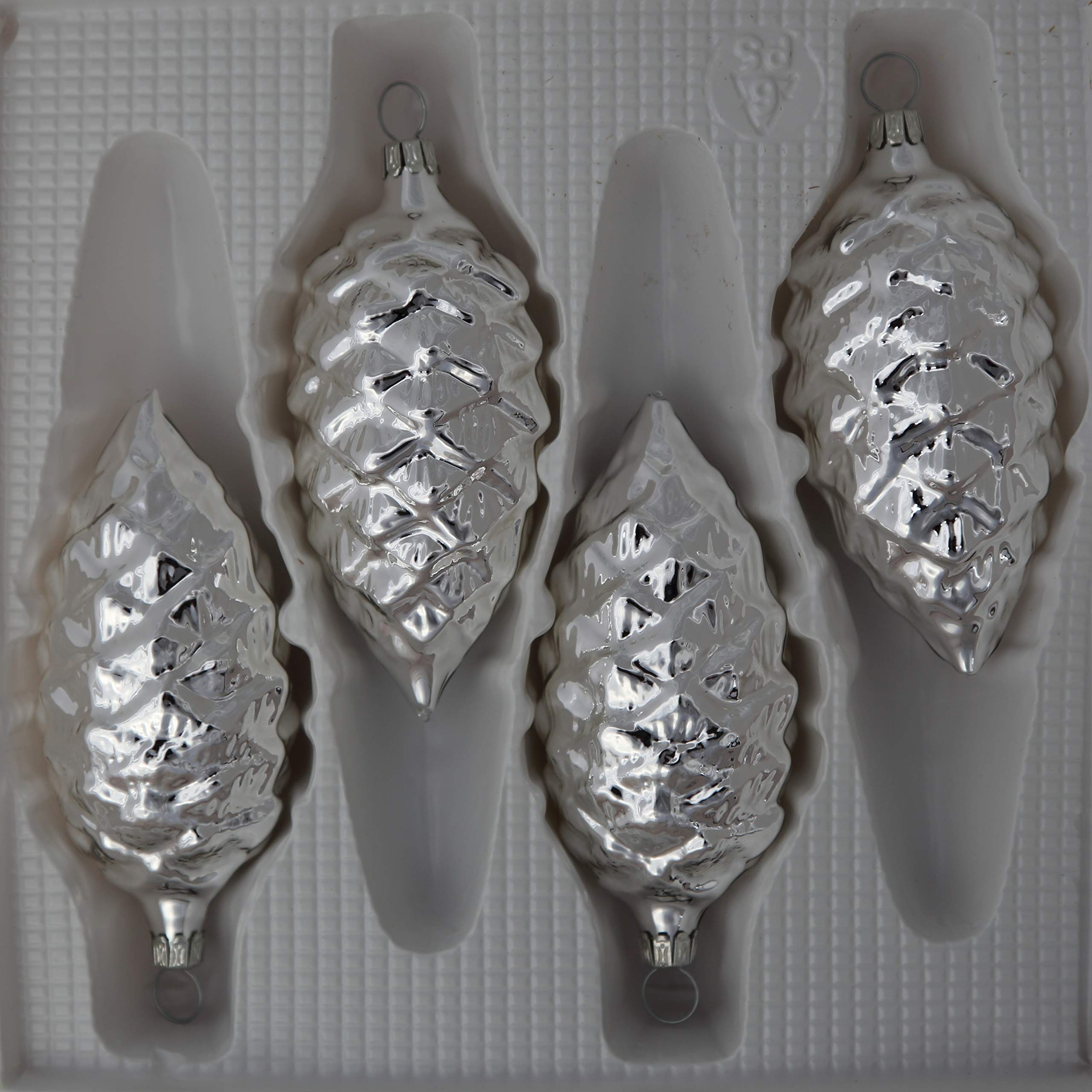 lauschaer-glas-christbaumschmuck-tannenzapfen-silber-glanz-4-st-ck-mundgeblasen image 2