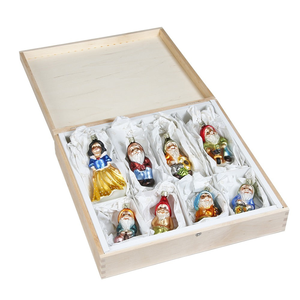 inge-glas-schneewittchen-die-7-zwerge-glasset-9-5-14-5-cm-8-stk image 1