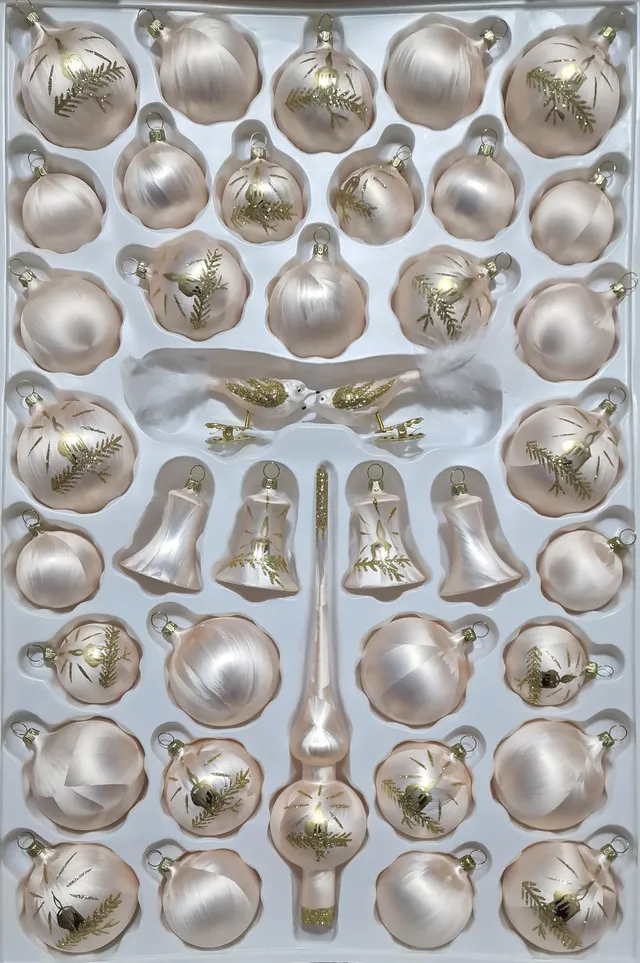 lauschaer-glas-christbaumschmuck-sortiment-champagner-eislack-39-teile-mit-glock image 1